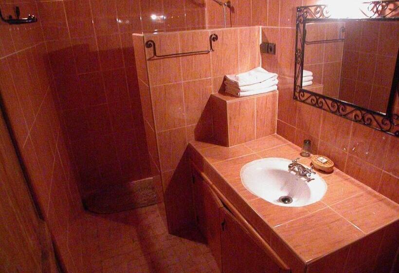 Четырехместный Номер Стандарт, Gite Elkhorbat