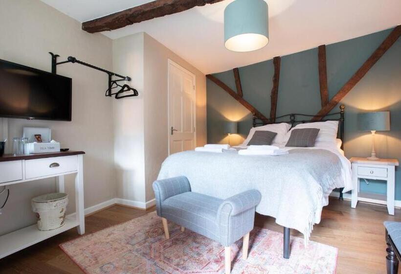 חדר סטנדרט, The Talkhouse