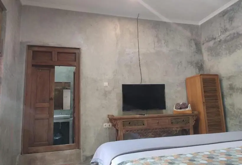 Camera Standard Vista Giardino, Watukarung Ristu Homestay