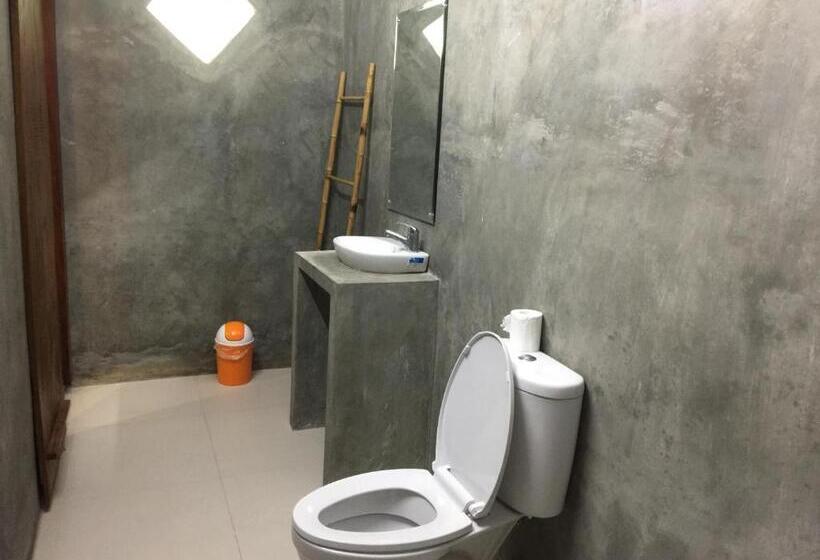 标准三人间, Watukarung Ristu Homestay