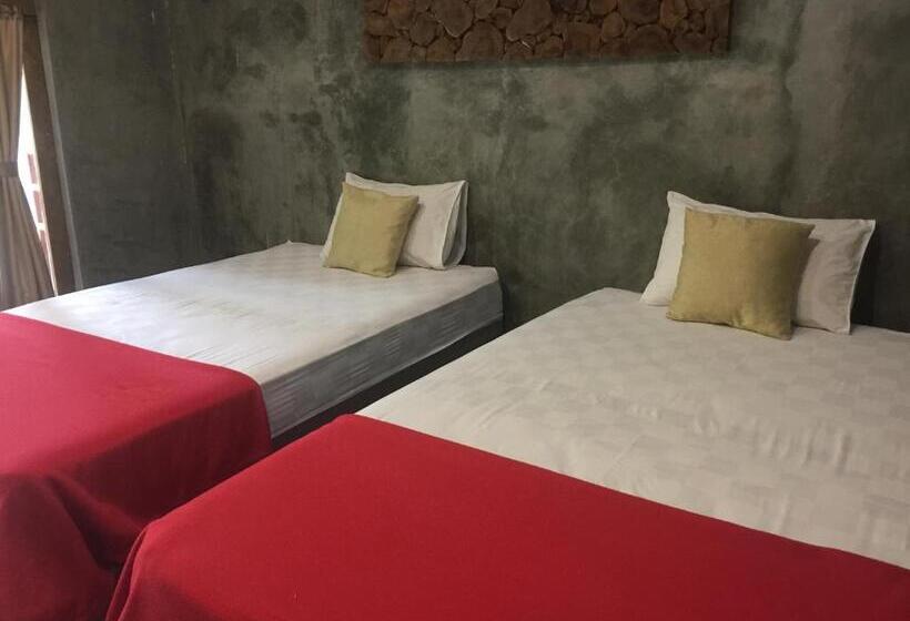 标准间带游泳池, Watukarung Ristu Homestay