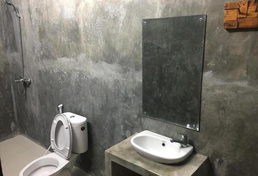 标准间带游泳池, Watukarung Ristu Homestay