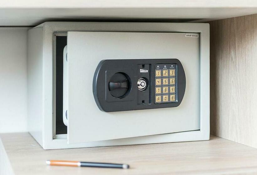 标准间带游泳池, Club Bon Séjour La Plage