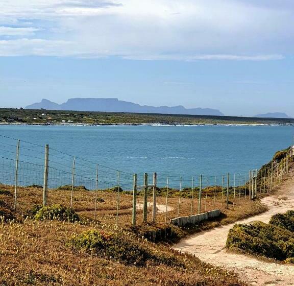 Семейный Номер, West Coast Seaside Getaway