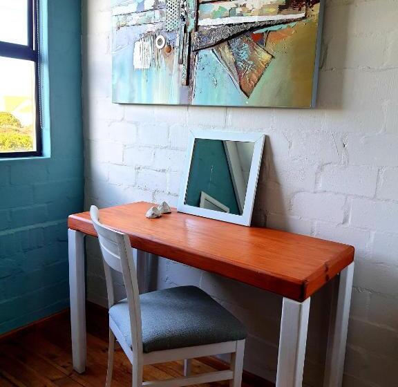 Дом 1 Спальня, West Coast Seaside Getaway