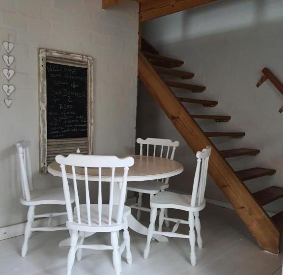 침실 1개 주택, West Coast Seaside Getaway