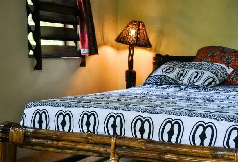 エコノミールーム, Ankobra Beach Resort