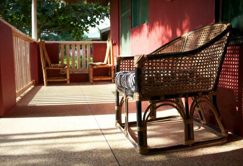 غرفة إقتصادية, Ankobra Beach Resort