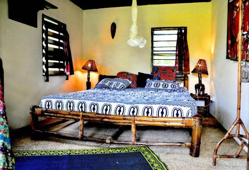 غرفة إقتصادية, Ankobra Beach Resort