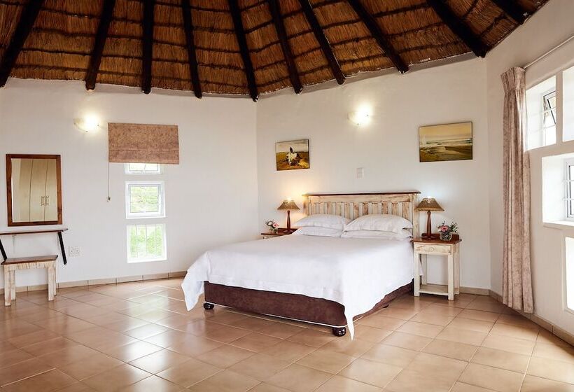 شاليه غرفة نوم واحدة, First Group Hole In The Wall