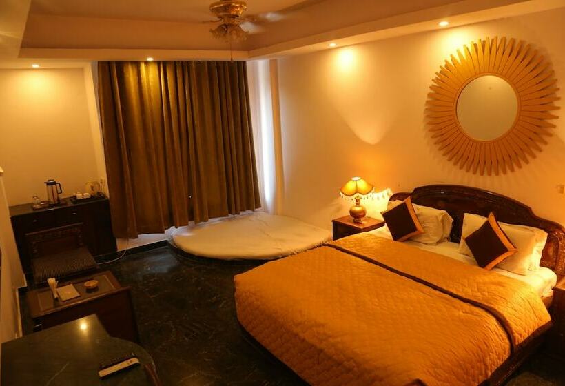 جناح إدارى, Magsons Resorts