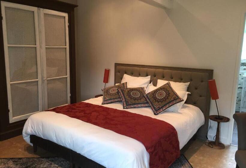 חדר סטנדרט, Les Dames De Nage