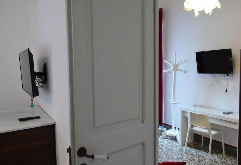 חדר סטנדרט לשלושה, B&b La Cascata