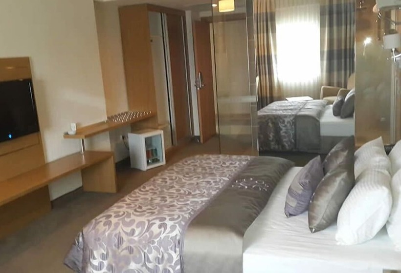 デラックスルーム, Grand Cali