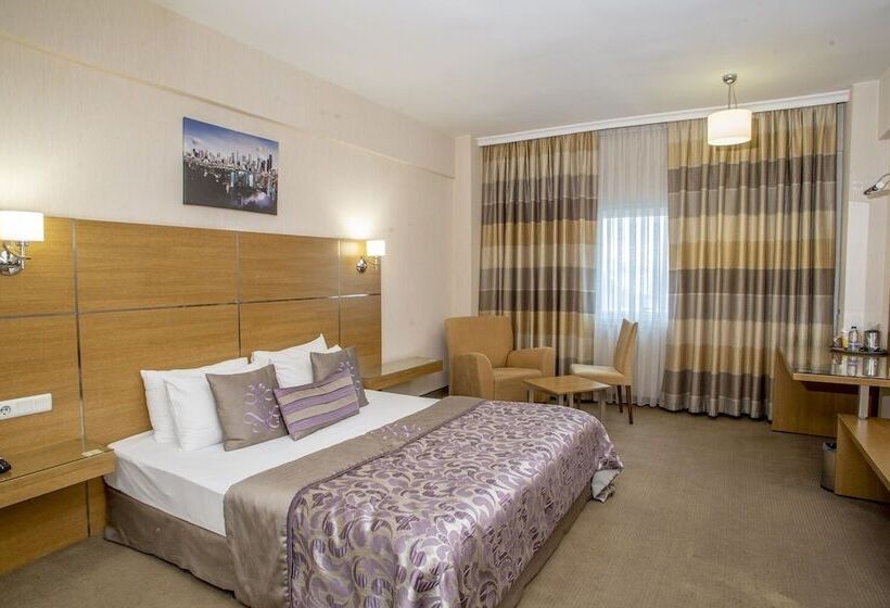 デラックスルーム, Grand Cali