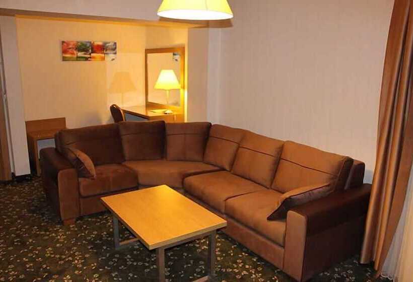 デラックスルーム, Grand Cali