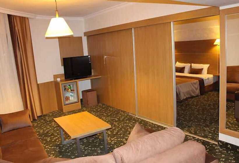 デラックスルーム, Grand Cali