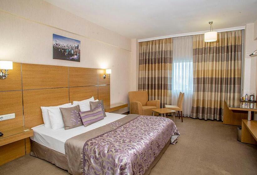 デラックスルーム, Grand Cali