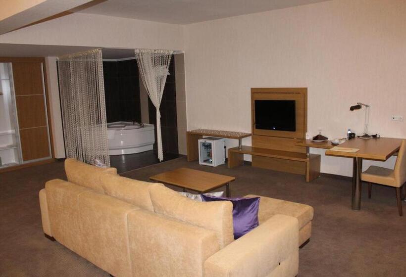 スイート, Grand Cali