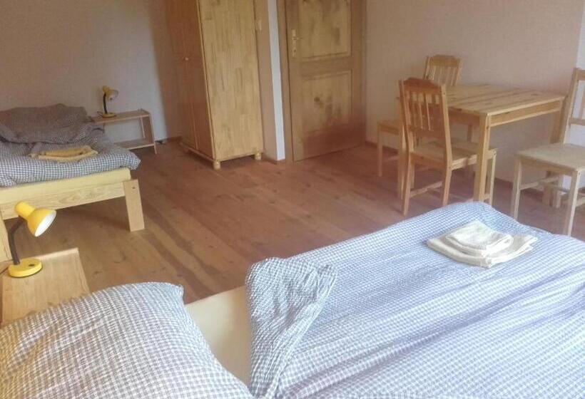 Négyágyas Standard Szoba, Kyprův Mlýn