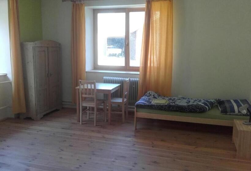 Négyágyas Standard Szoba, Kyprův Mlýn