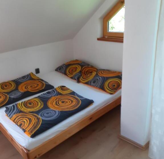 Standard Stúdió Erkéllyel, Kyprův Mlýn