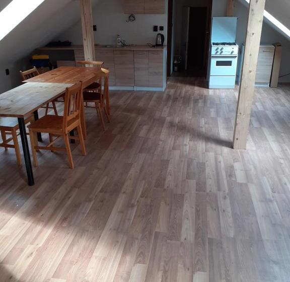 1 Szobás Apartman, Kyprův Mlýn