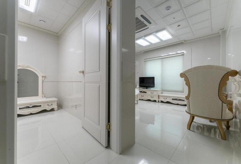 חדר דלוקס, Gaya