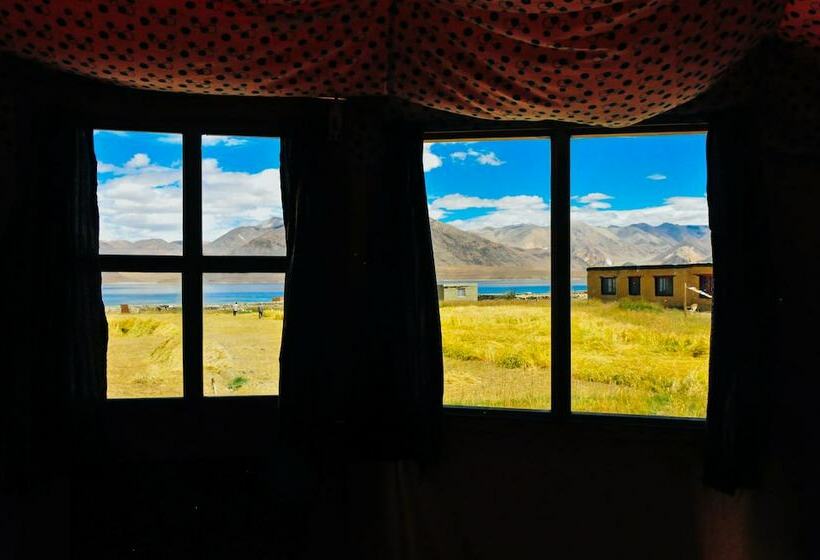 Comfort Tent, Pangong Sarai