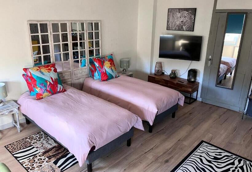 חדר דלוקס, Le Numero 15