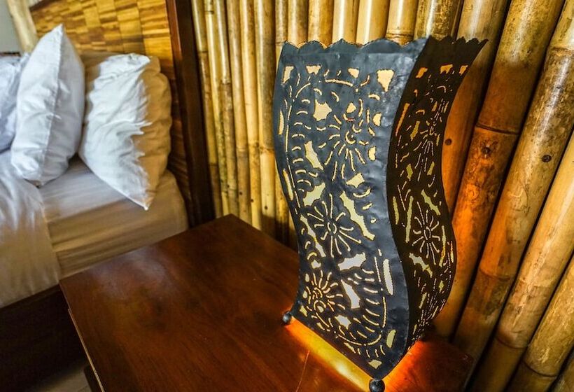 غرفة عائلية, Nembralanow