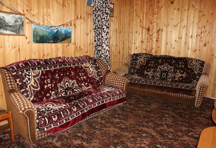 آپارتمان 1 خوابه, Guesthouse On Ordzhonikidze 18