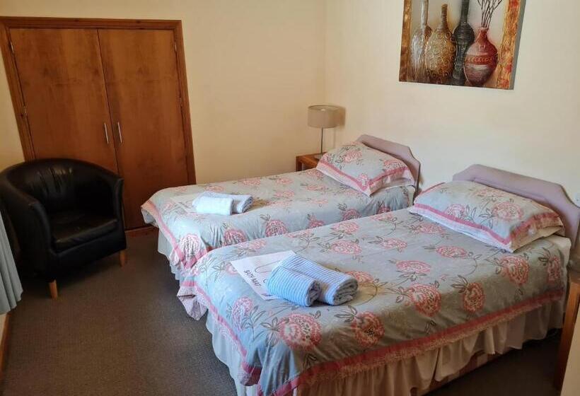 חדר סטנדרט, The Crown