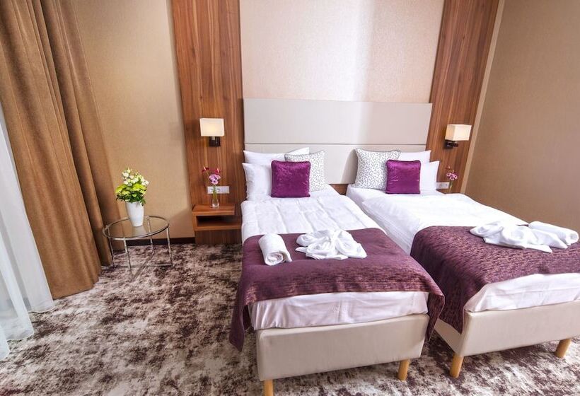 חדר סטנדרט, Outlet Hotel Polgár