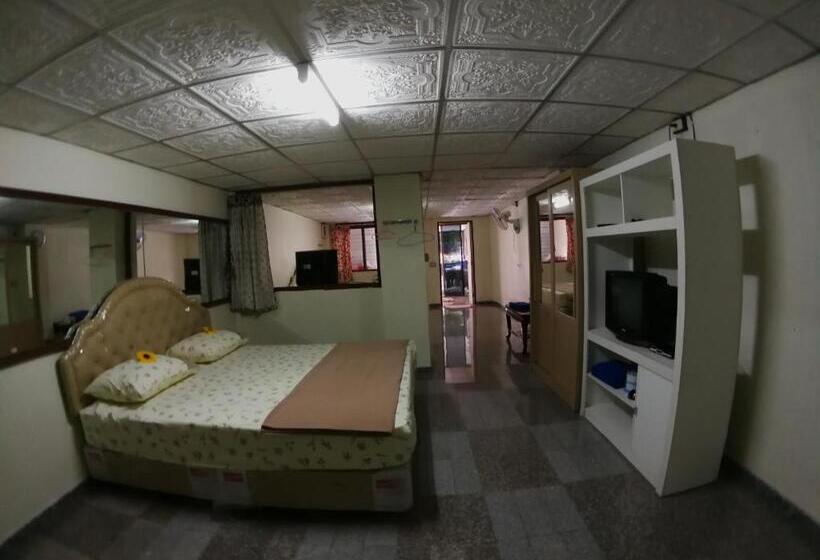 Четырехместный Номер Классик, Puengluang