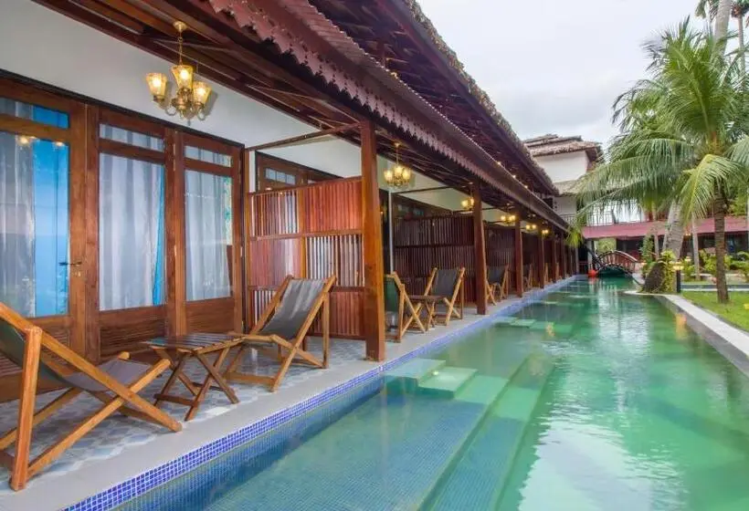 デラックスルーム, Symphony Summer Sands Beach Resort And Spa