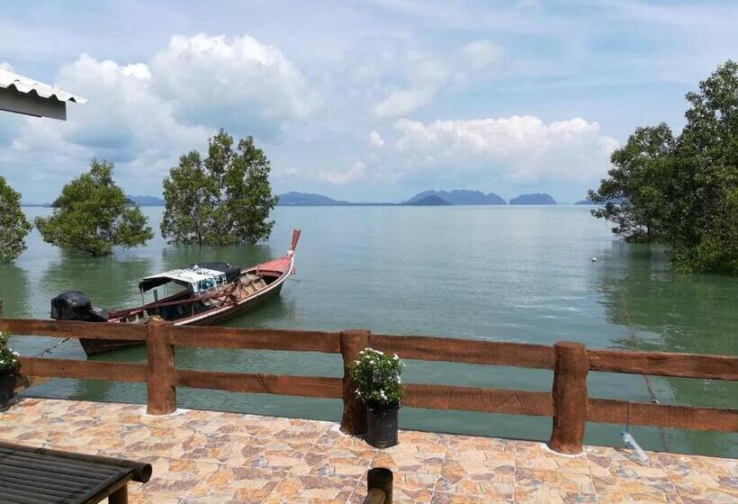 オーシャンビューデラックスルーム, Chomlay Room & Restaurant