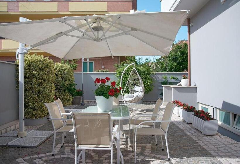Апартаменты 1 Спальня, Rome Airport Inn