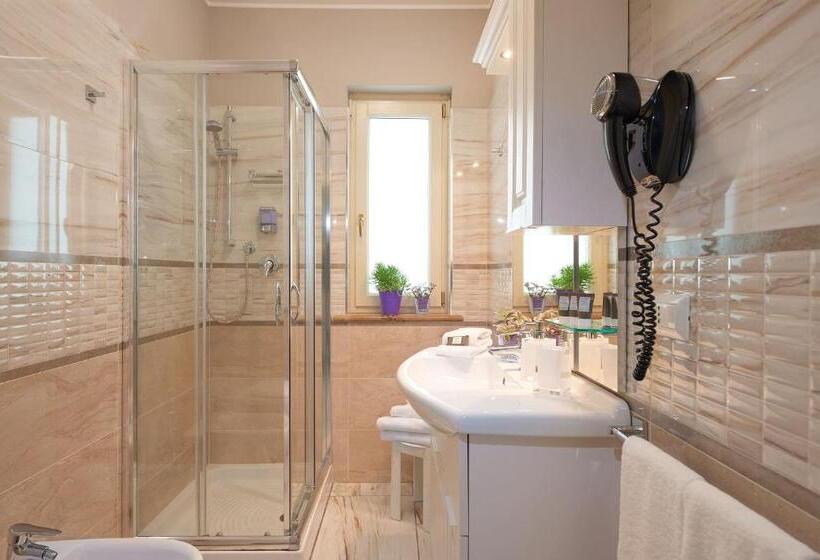 Номер Deluxe с Балконом, Rome Airport Inn