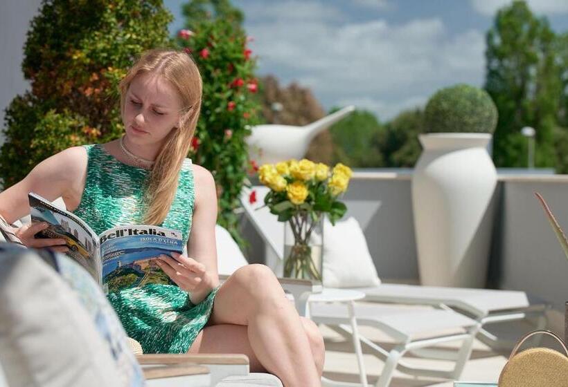 غرفة ديلوكس مزودة بشرفة, Rome Airport Inn