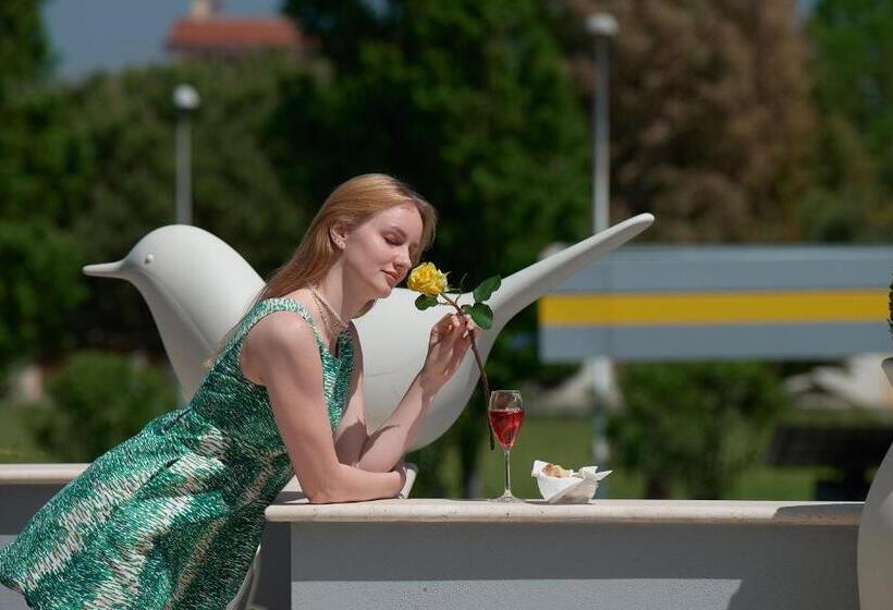 غرفة ديلوكس مزودة بشرفة, Rome Airport Inn