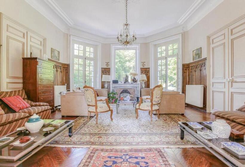 منزل غرفة نوم واحدة, Chateau D Avesnes  Le Castelet