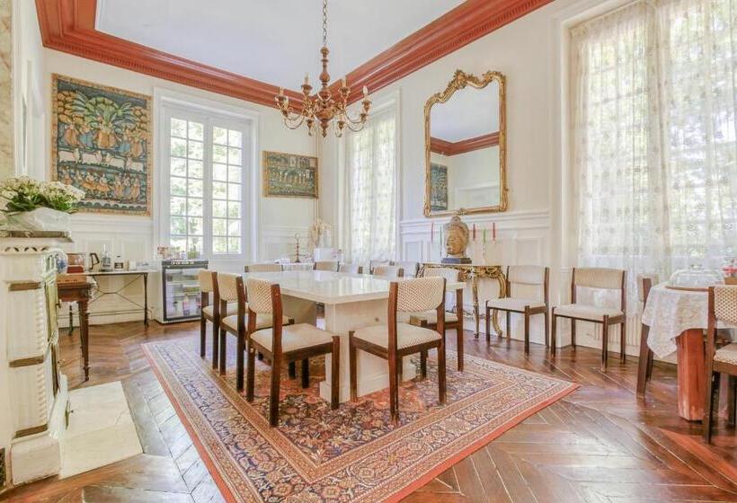 منزل غرفة نوم واحدة, Chateau D Avesnes  Le Castelet