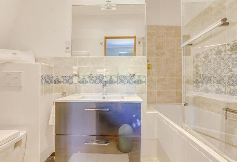 منزل غرفة نوم واحدة, Chateau D Avesnes  Le Castelet