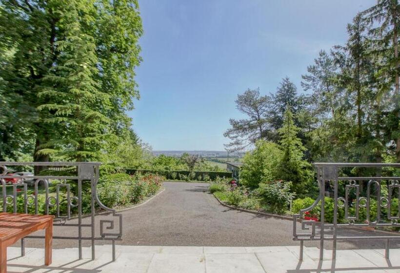 منزل غرفة نوم واحدة, Chateau D Avesnes  Le Castelet