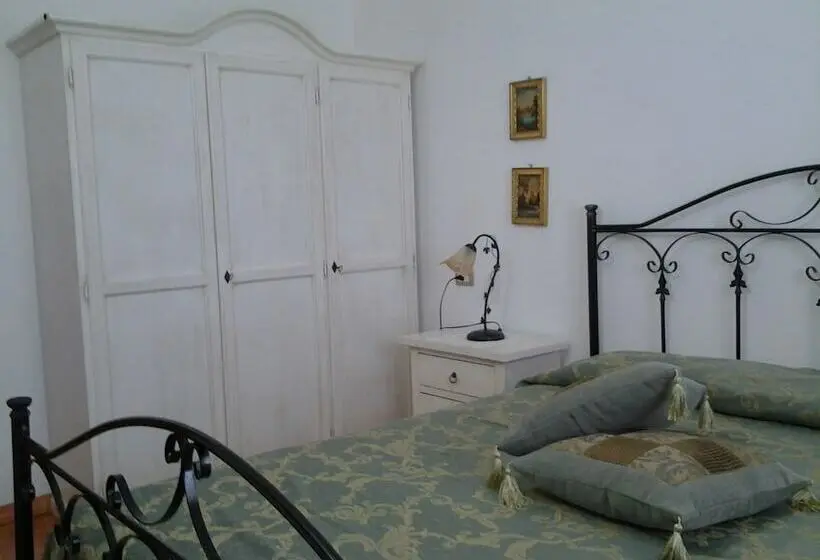 １ベッドルームベーシックアパートメント, Agriturismo B&b Domo De Resteblas