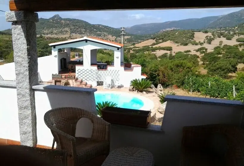 １ベッドルームベーシックアパートメント, Agriturismo B&b Domo De Resteblas