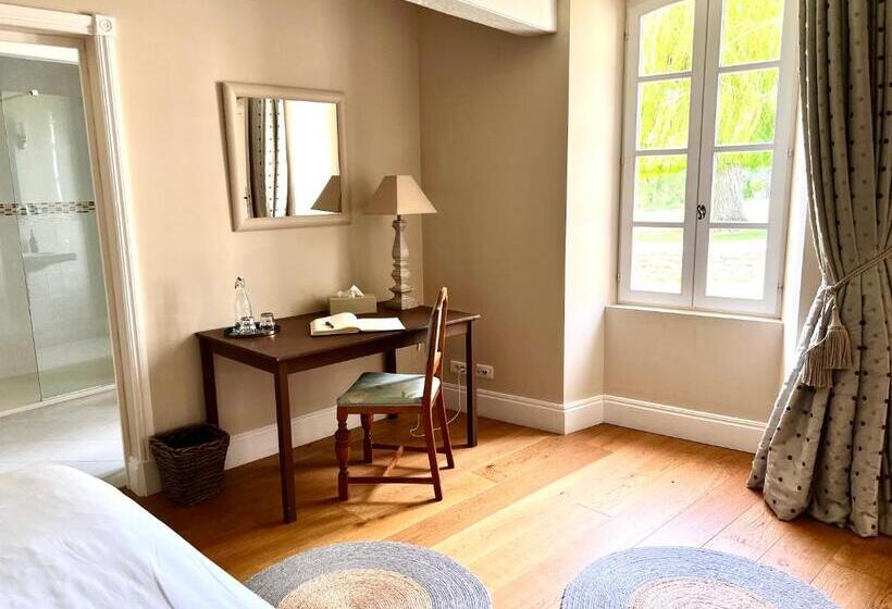 标准房带园景, La Girarde