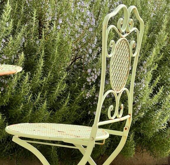 带大床的豪华间, La Girarde