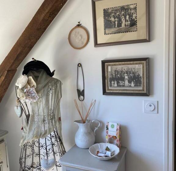 غرفة قياسية, La Métairie